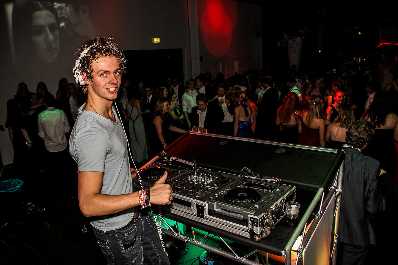 afstudeerfeest dj huur een afstudeerfeest dj