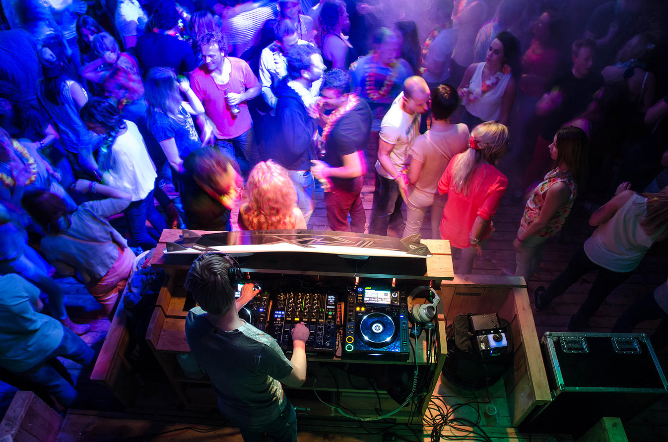 schoolfeest Dj huren huren van een dj
