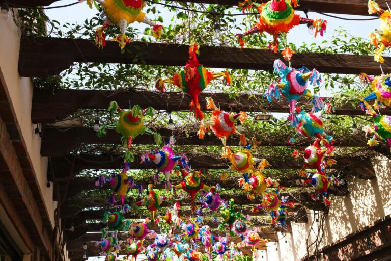 Piñata op een bruiloft | allround dj service