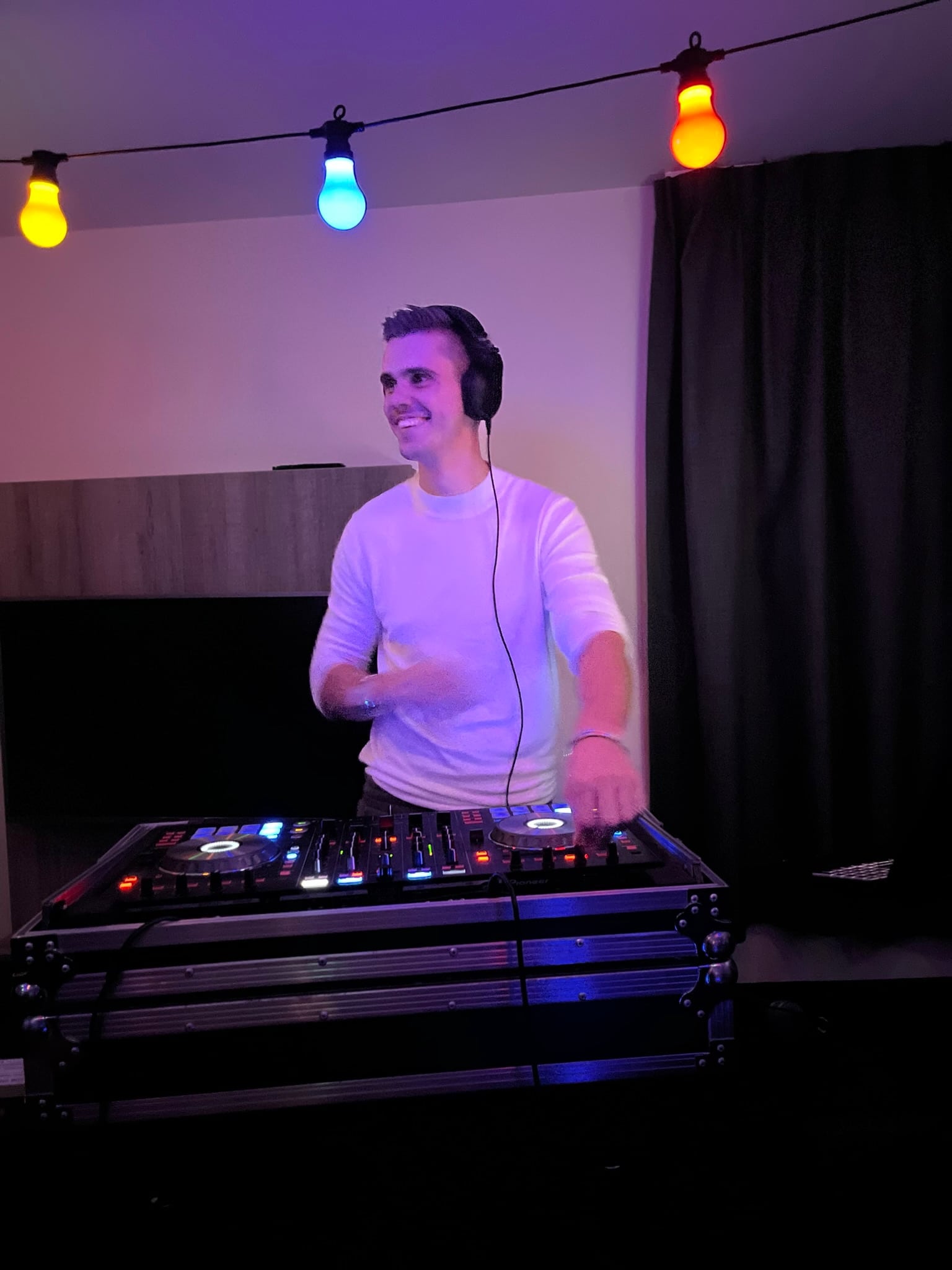 Dj barry