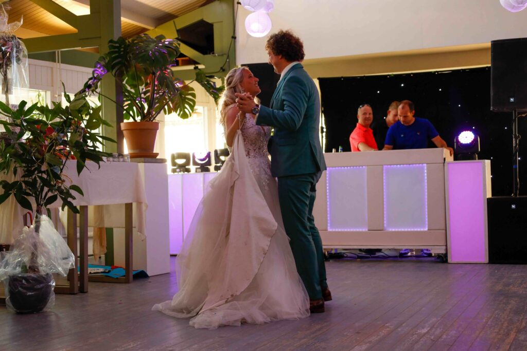 Bruiloft dj huren | allround dj service