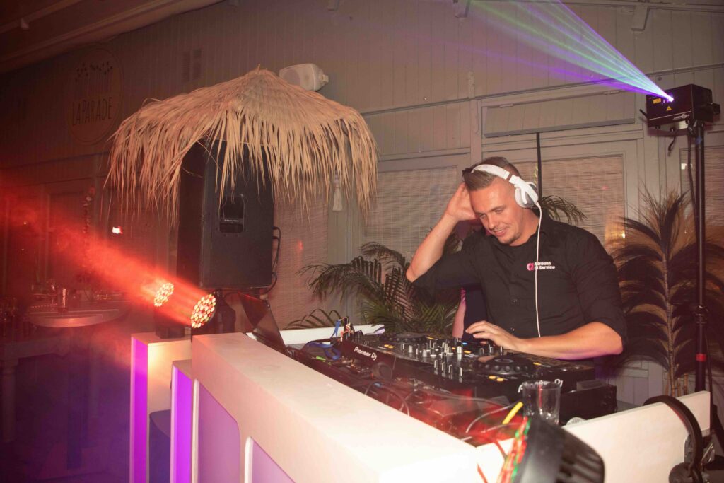 Sweet 16 dj huren | allround dj service