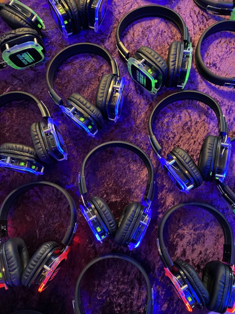 Koptelefoons voor een stille disco