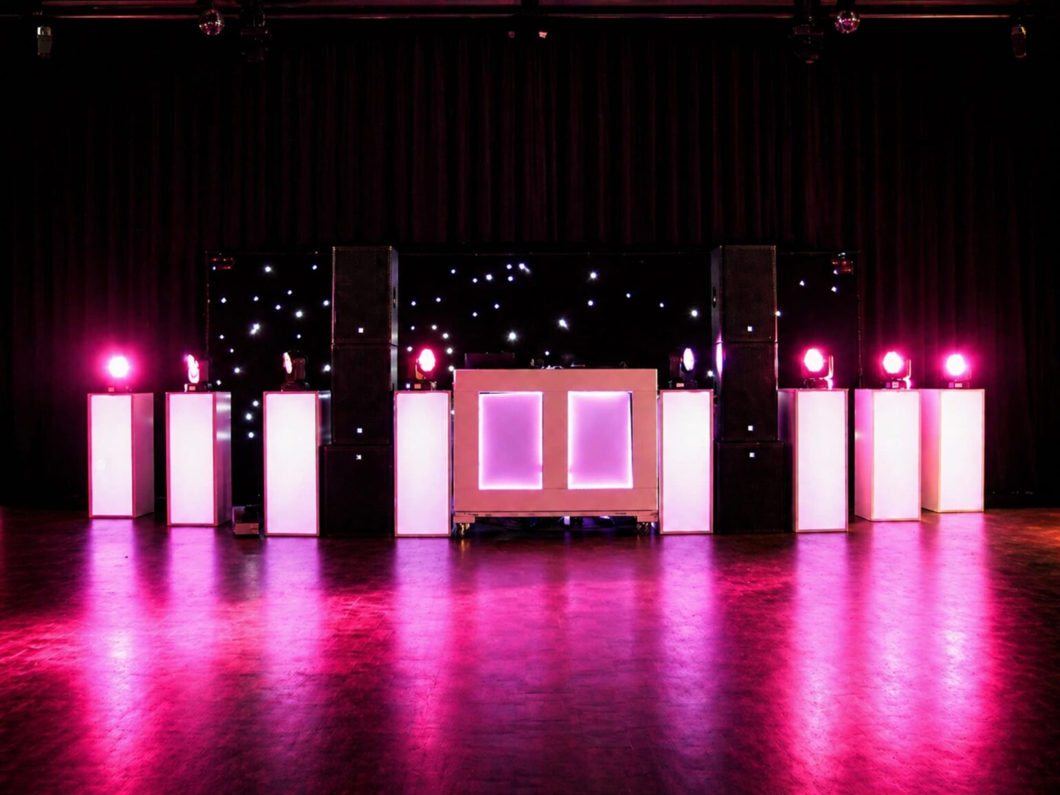 Deluxe xxl show allround dj service