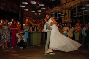 Stukjes op de bruiloft | allround dj service